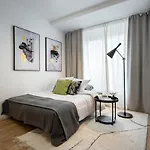 Superb River Views 2br Flat - Location Bukarest