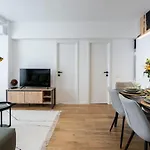 Superb River Views 2br Flat - Location * Bukarest
