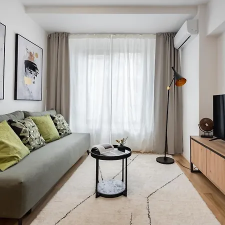 Apartament Superb River Views 2br Flat - Location Bucureşti