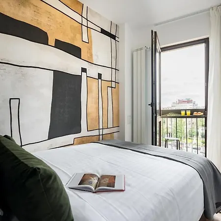 Apartment Superb River Views 2br Flat - Location