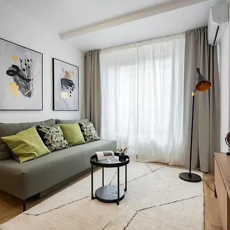 Superb River Views 2br Flat - Location Apartment Bucharest