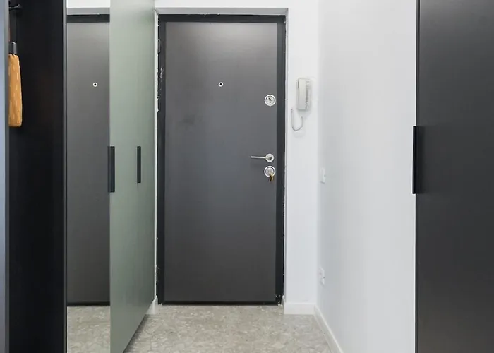 Superb River Views 2br Flat - Location Bukurešť