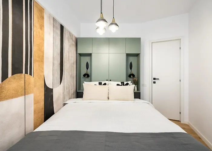 Апартаменти Superb River Views 2br Flat - Location Бухарест