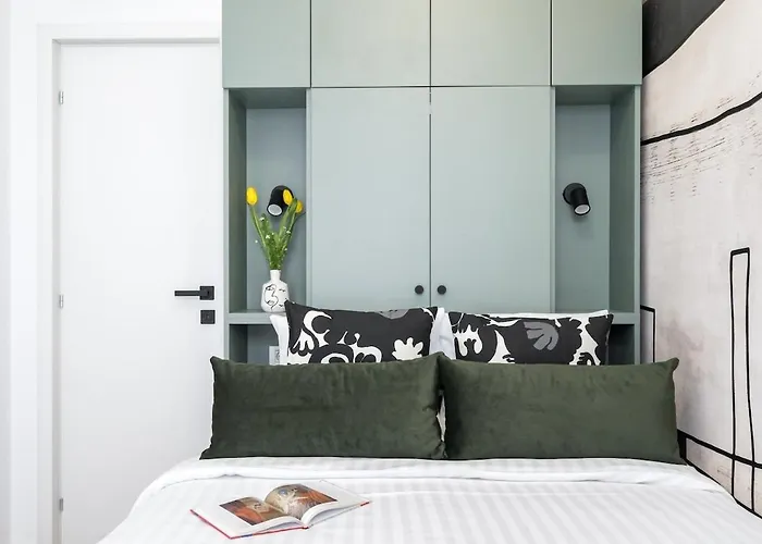 Apartment Superb River Views 2br Flat - Location