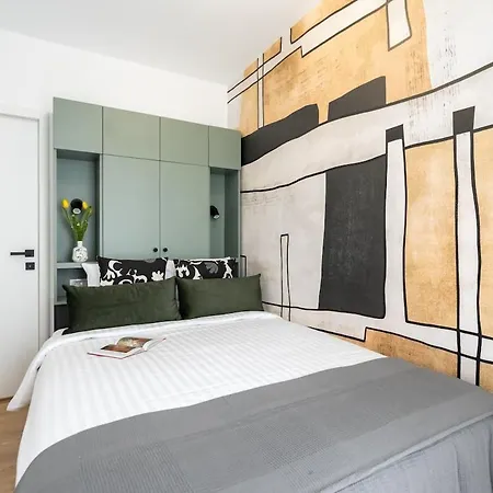 Superb River Views 2br Flat - Location شقة