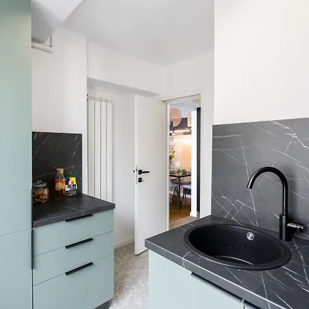 Superb River Views 2br Flat - Location Apartman Bukarest