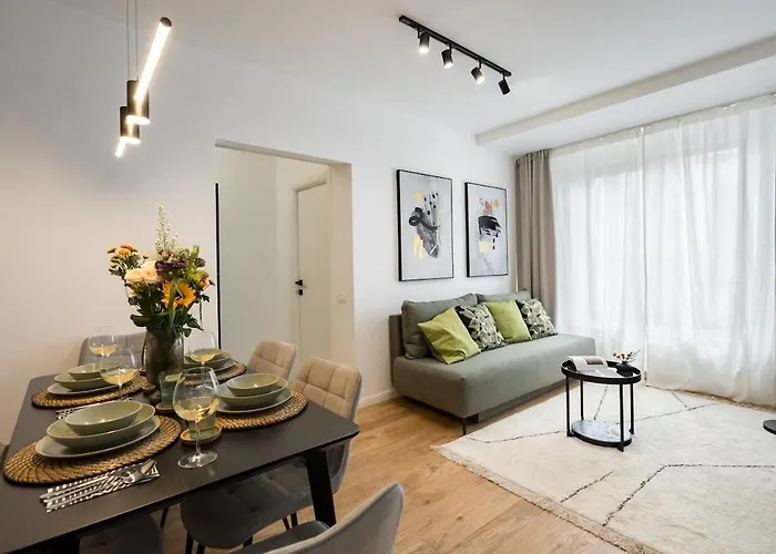 Daire Superb River Views 2br Flat - Location Bükreş