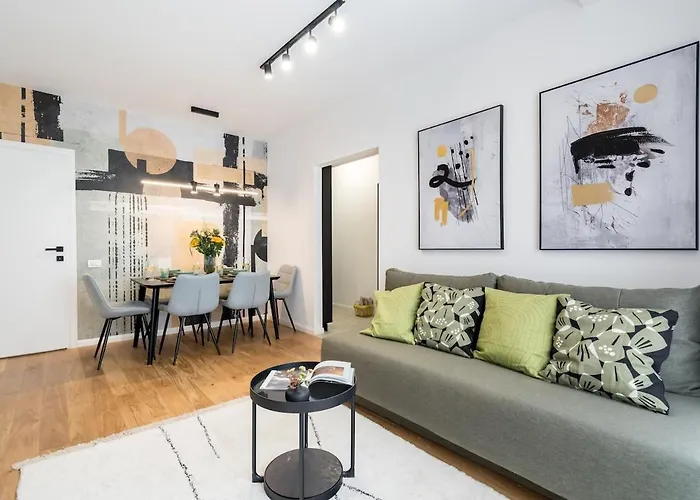 Superb River Views 2br Flat - Location Daire *