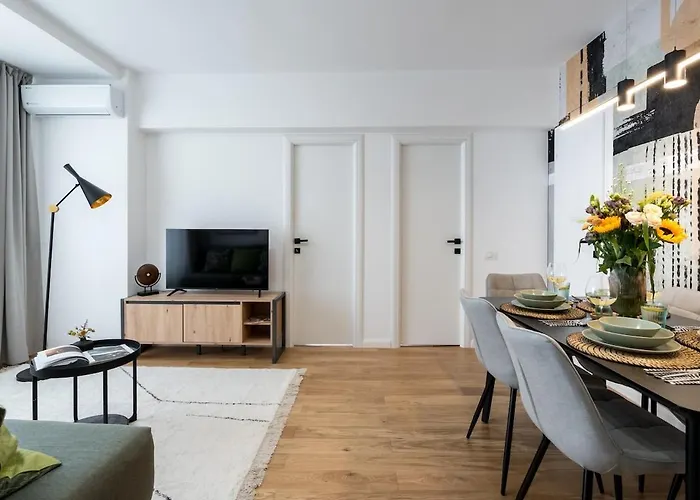 Superb River Views 2br Flat - Location * Bükreş